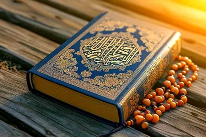 Qualified male/female Quran Teacher/Arabic teacher/Tutor/instructor/Qari/Qaria is available