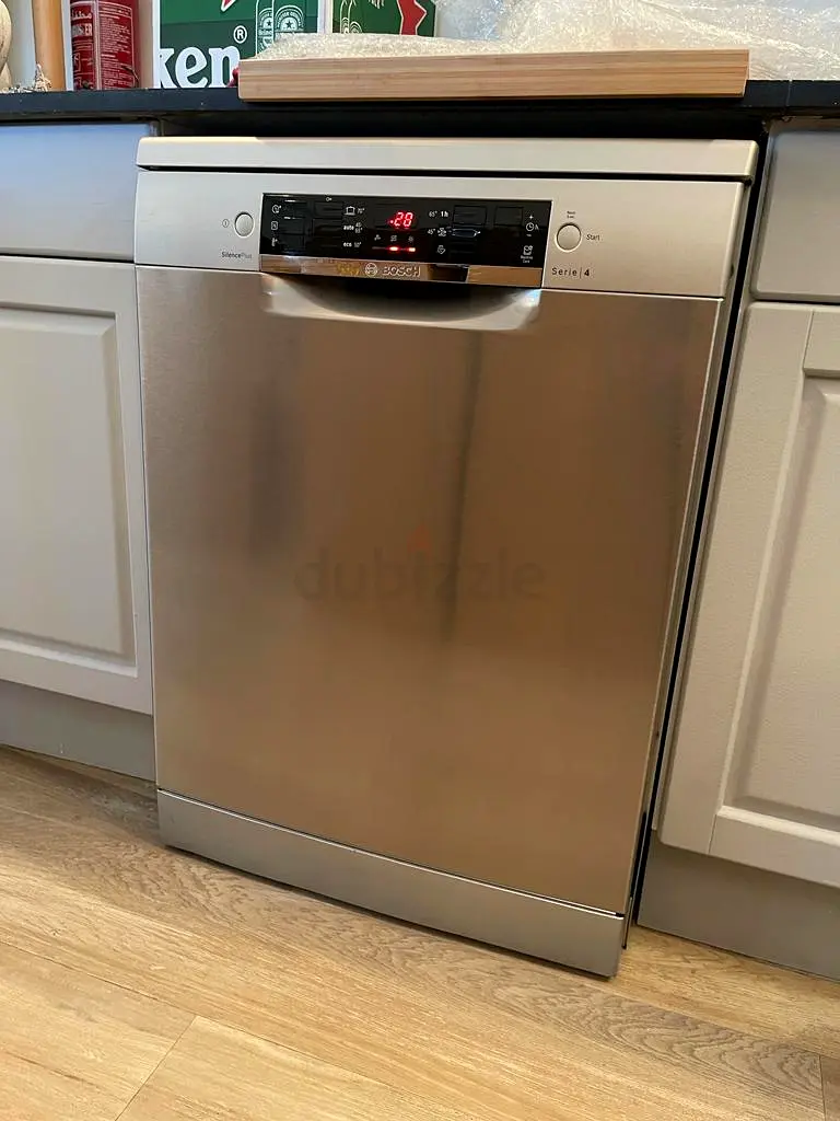 BOSCH brand series 4 model 3 Racks Dishwasher size 60cm