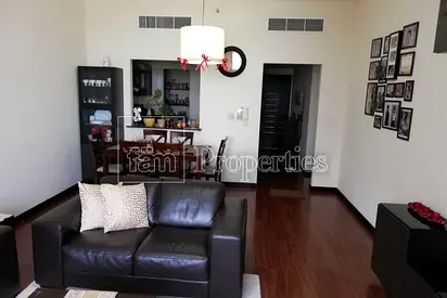 2 Plus Maids | Lake View | Near Metro