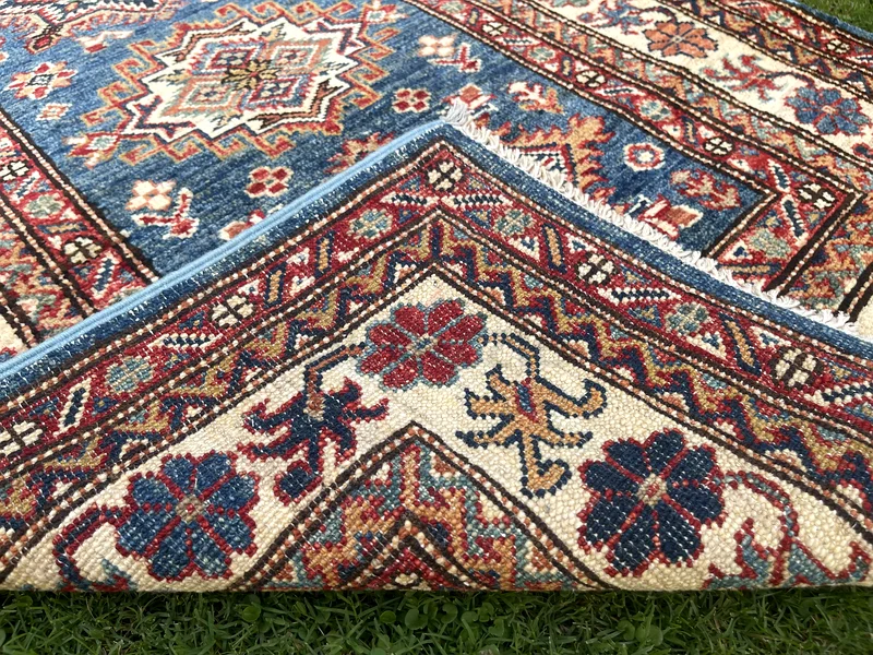 74 × 206 سم | سجادة كازاك يدوية جديدة جميلة جدًا باللون الأزرق63183722882307112