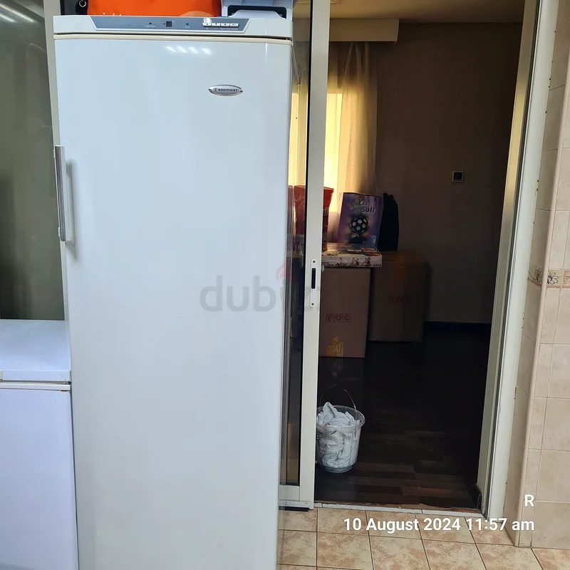 Food freezer, Westpoint type, in excellent condition, used for 3 years