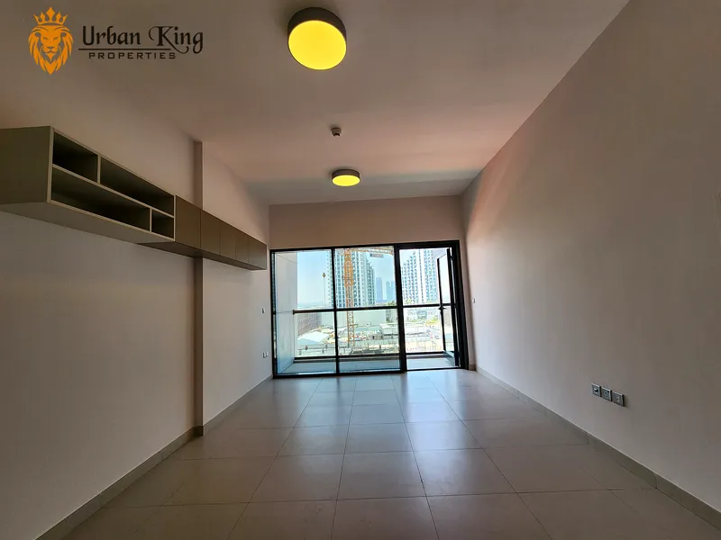 Apartment Ready to Move Brand New Good Price Dubai