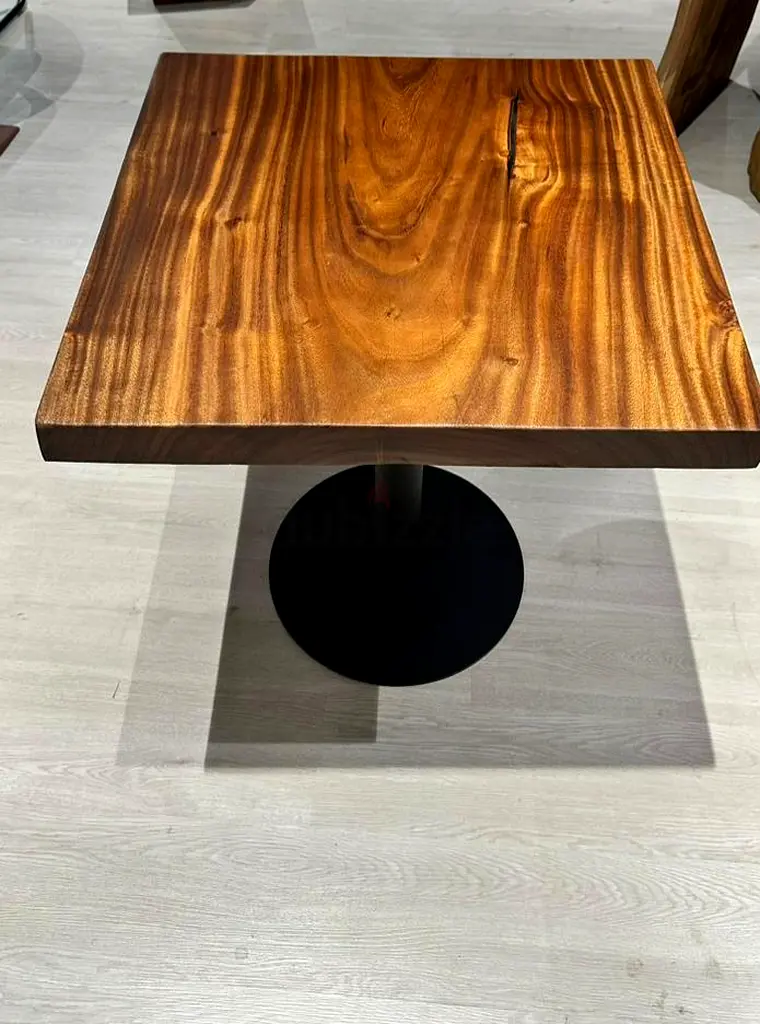 solid wood live edges table home resturant
