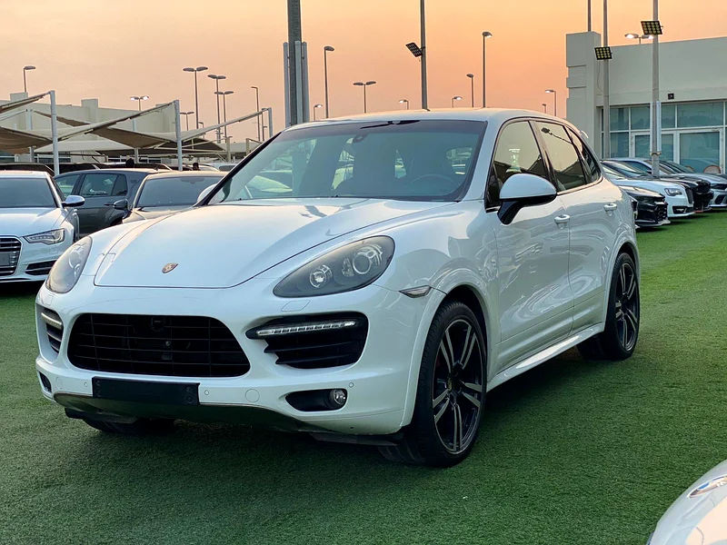 Porsche Cayenne Turbo S 2014 gcc full option63168969394307111