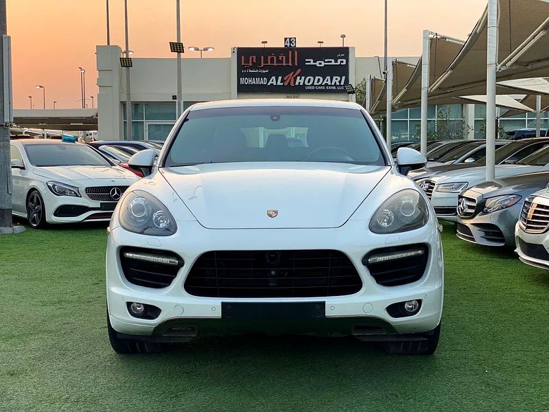 Porsche Cayenne Turbo S 2014 gcc full option63168969394307112