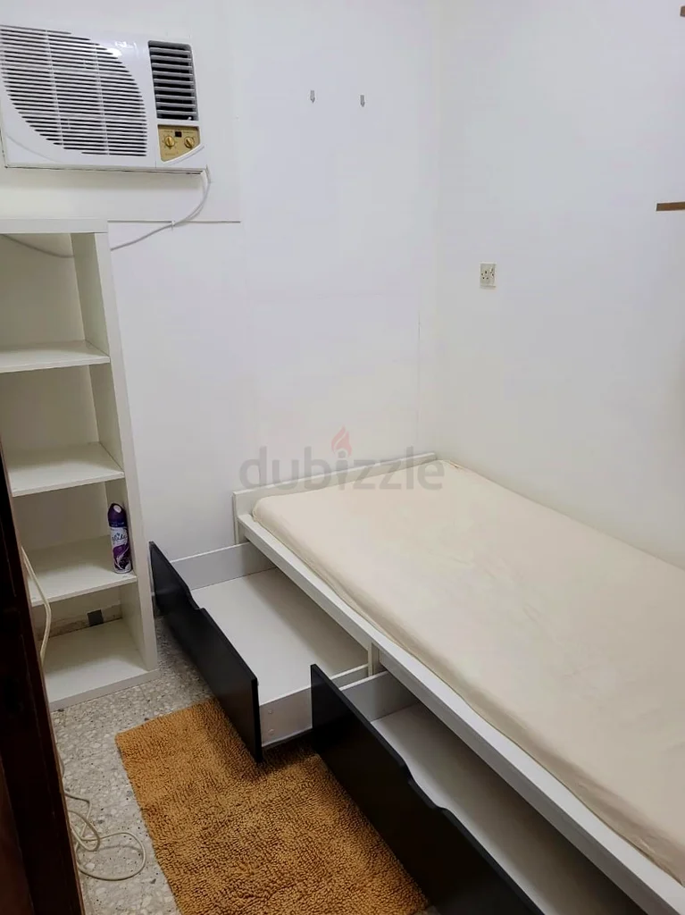 Apartment INDEPENDENT ROOM AVAILABLE FOR FILIPINA LADY ON SEPT. 01