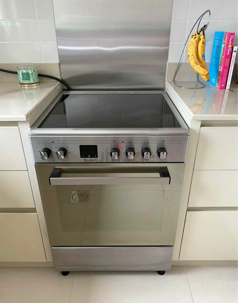 Daewoo Electric Stove 4 Burner 60cm Mint Condition