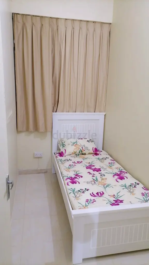 Apartment Partition available in Khalidya behind etisalat