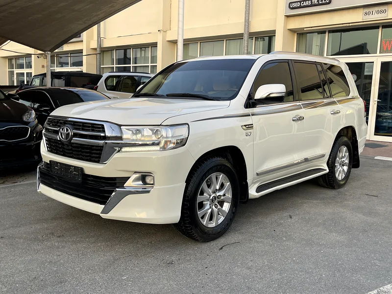 Toyota Land Cruiser 2017 Gulf model 5.7 V8 VXR63158340104963112