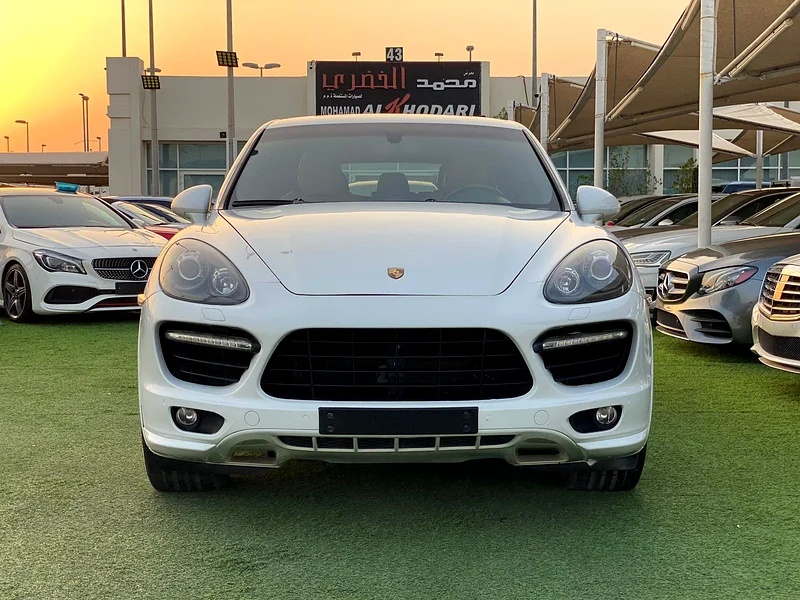 (2013) PORSCHE // CAYENNE GTS // GCC // FULL OPTION // VERY GOOD CONDITION //63150022576513112