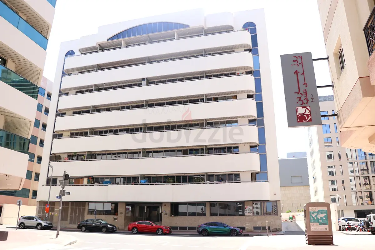 Apartment PARTITION AVAILABLE IN BURJUMAN Dubai