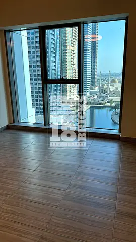 Lake View |high Floor| Luxury Bulding