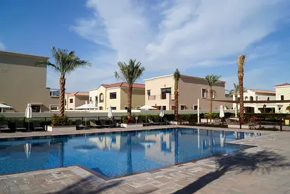 Exquisite 5br| Close To Park| Beautiful Garden