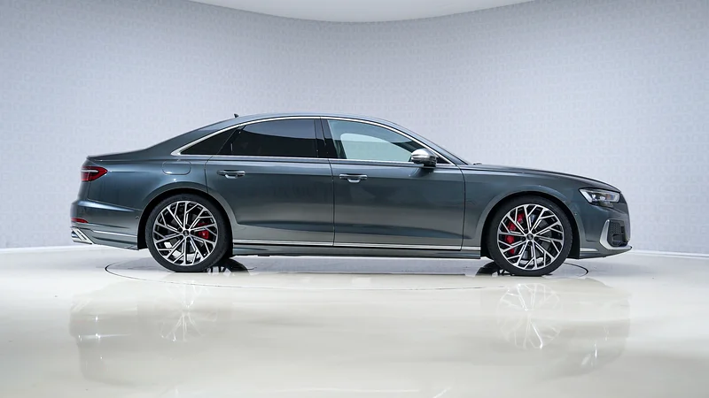S8 TFSI Quattro | AED 6,087 PM | Up to 3 Years Unlimited Warranty63225699639297112