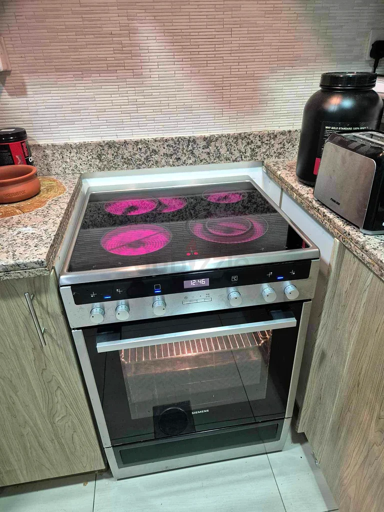 Siemens Electric Stove Free Standing 60/60 DELIVERY   WARRANTY63199638345603111