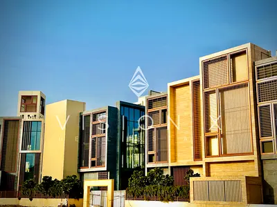 Luxurious 3-br Flat In Vibrant Al Mamsha, Muwaileh