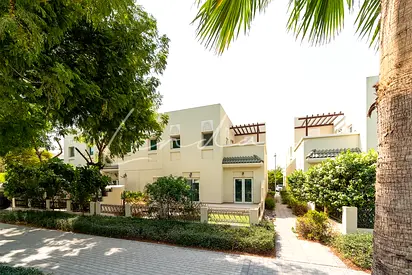 Bright Super Spacious | Available Now | End Unit