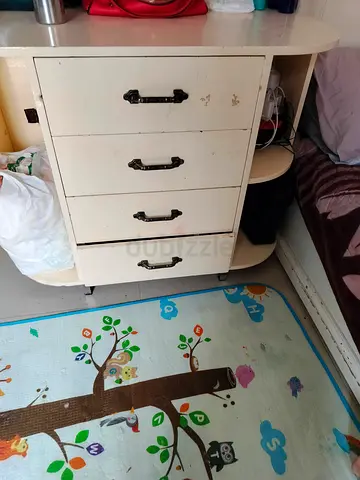 Chest drawer