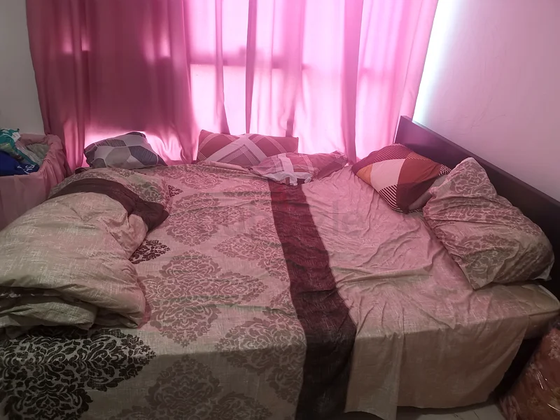 Bed frame and mattress for sale for 250 dhs only
