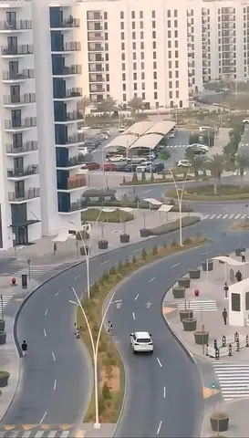 Unfurnished | Balcony | Community View