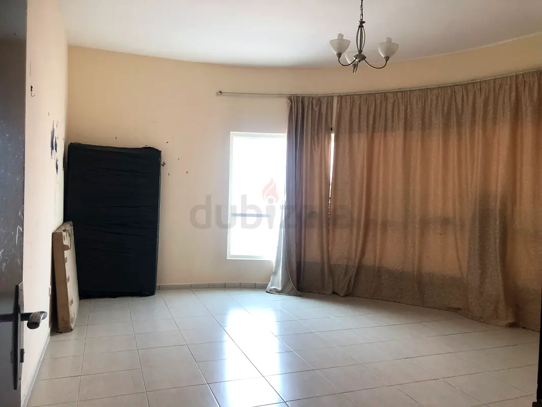 Apartment AVAILABLE MASTER ROOM IN AL NAHDA 2 DUBAI Dubai