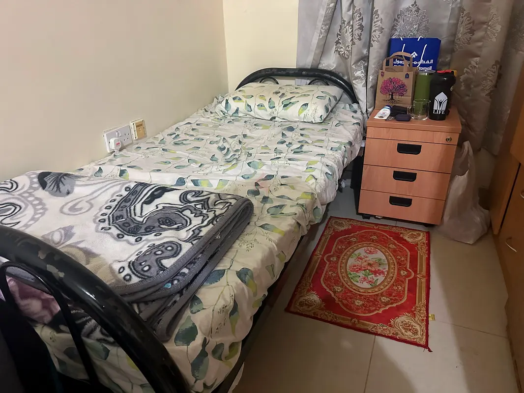 Apartment Bed space in Shabiya 09 Abu Dhabi