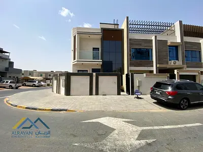 Corner Villa On Two Streets * Move Into Your Luxurious Palace * A Comfortable Home With A Calm Char