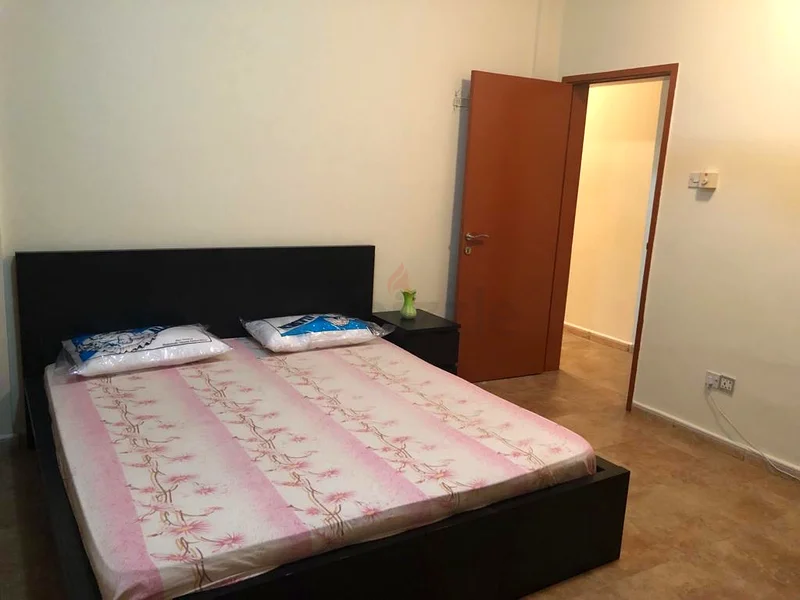 Apartment Family sharing room in deira alnakheel area Dubai