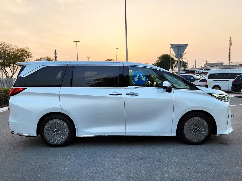 لكزس إل إم 350 هايبرد 2.5 لتر، 2024، المواصفات الأوروبية، جديدة بالكامل!!63170840758786111