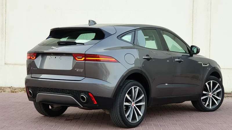 JAGUAR E-PACE P200 AWD SE - GCC SPECS - ACCIDENT FREE - UNDER WARRANTY - FULL SERVICE HISTORY -63177938452225114