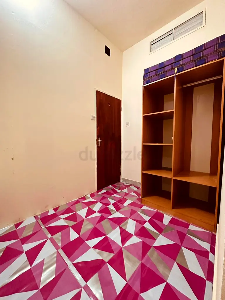 Apartment FULLY FURNISHED PARTITION ROOM FOR RENT Abu Dhabi