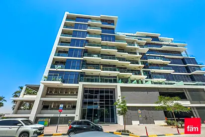 Big Studio Apartment | Golf Views | Vacant Soon