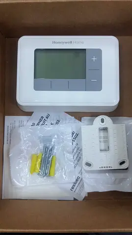 Honeywell Home T3 Programmable Thermostat (RTH6360D1002) White