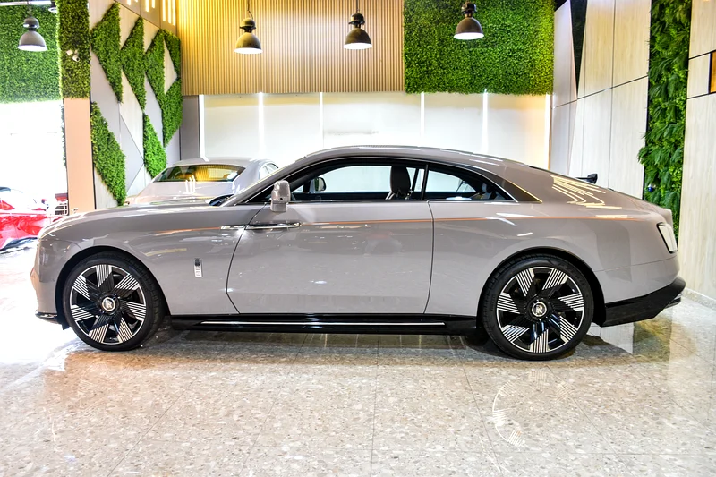 2024 Rolls-Royce Spectre Special color fully loaded GCC Specs (under warranty and contract service)63223314177409113