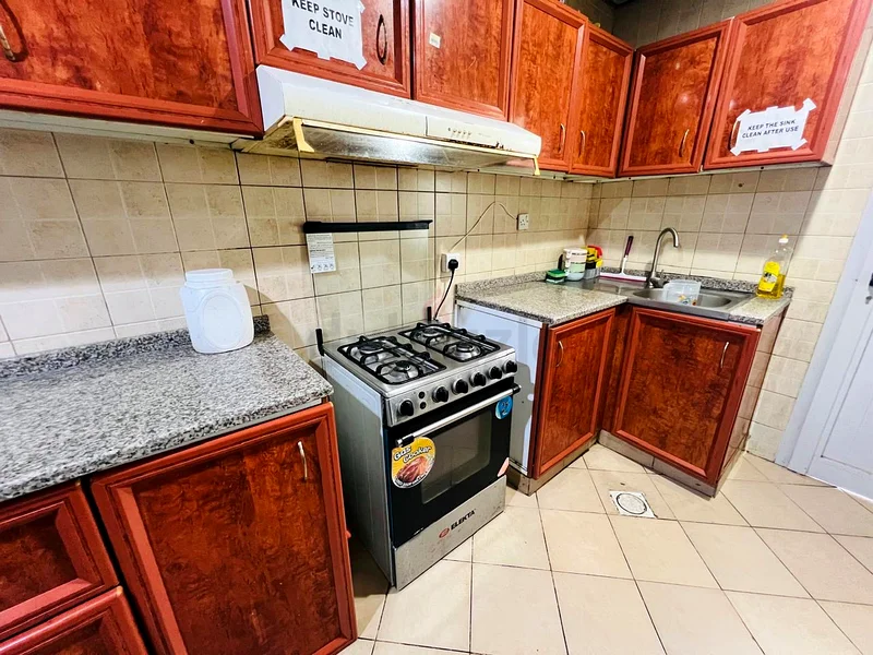 Apartment Partition in Mankhool. All Cities (UAE)