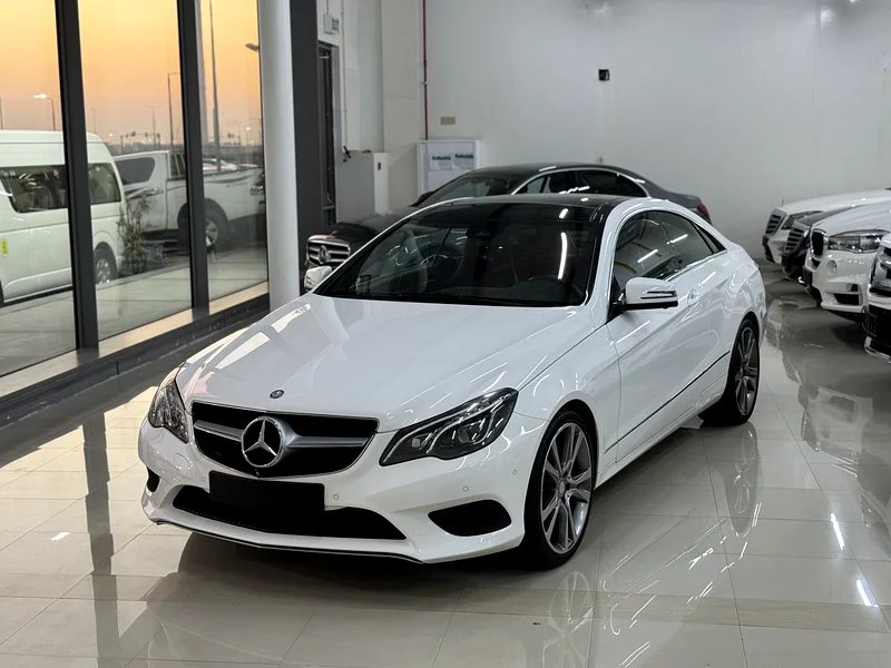 2016 Mercedes-Benz E200 Coupe GCC in perfect condition with original paint63140685583747111