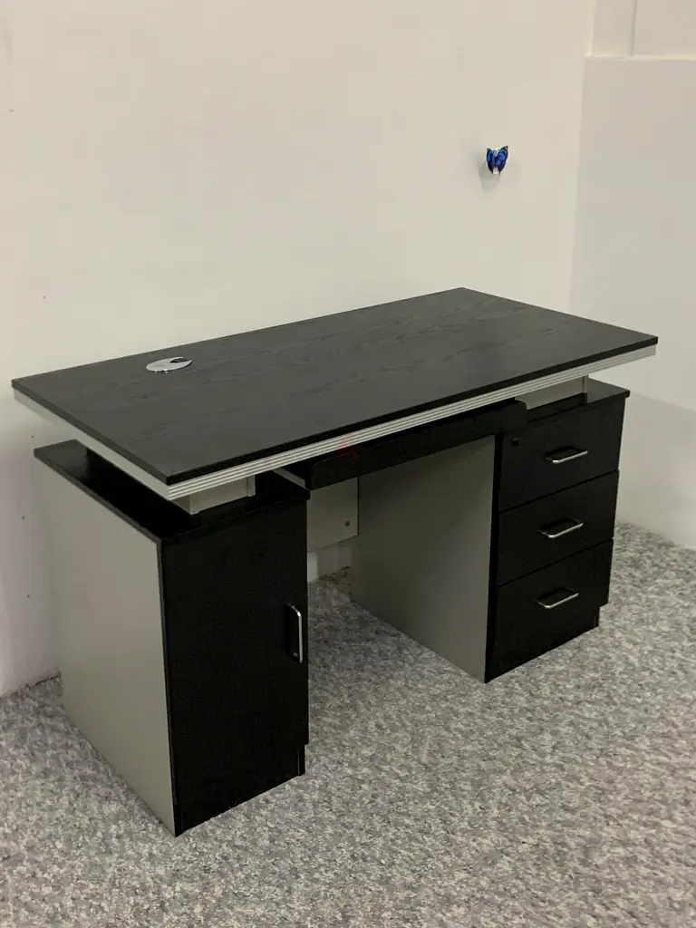 Study table with 3 drawer and