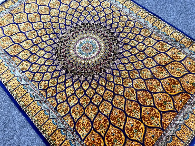 100 × 146 سم | سجادة فارسية حريرية جميلة جديدة قمبد ذهبية63183722859522113