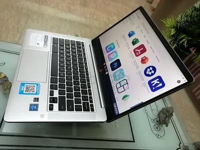 HP Chromebook 14_RAM 4GB_SSD 64 GB Intel Pentium Quad Core Processor(14A-NA0031WM) VERY CLEAN