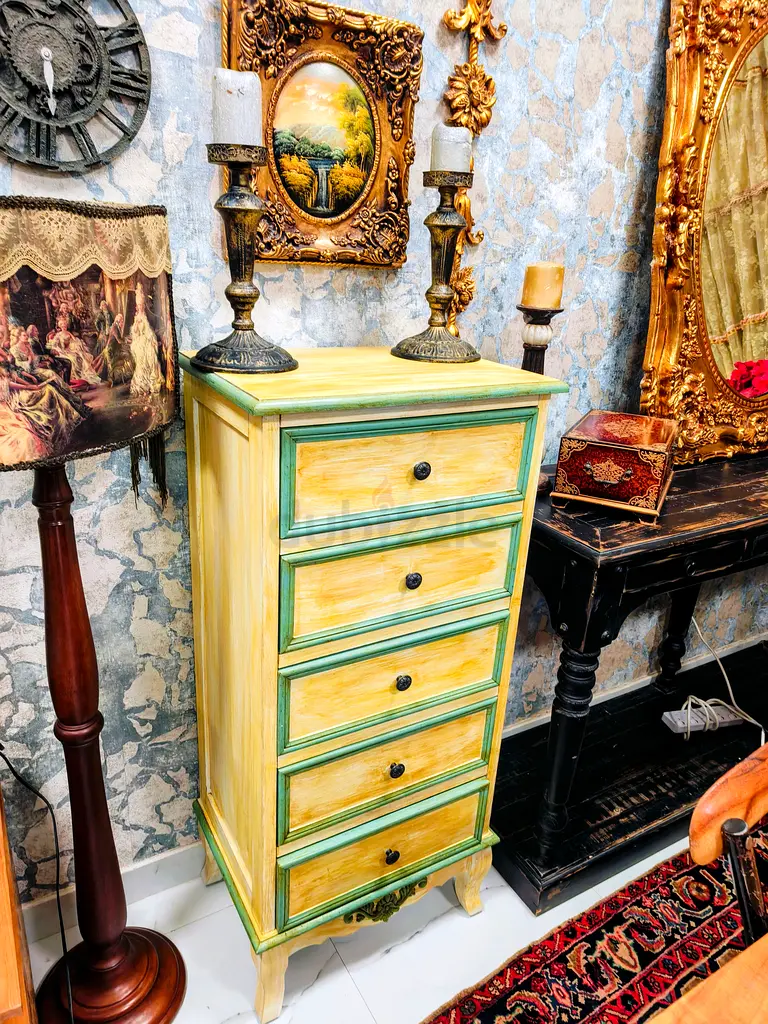 Shabby chic long drawers