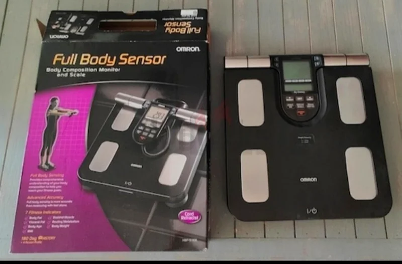 OMRON WEIGHT SCALE BODY COMPOSITION MONITOR632426873800971119
