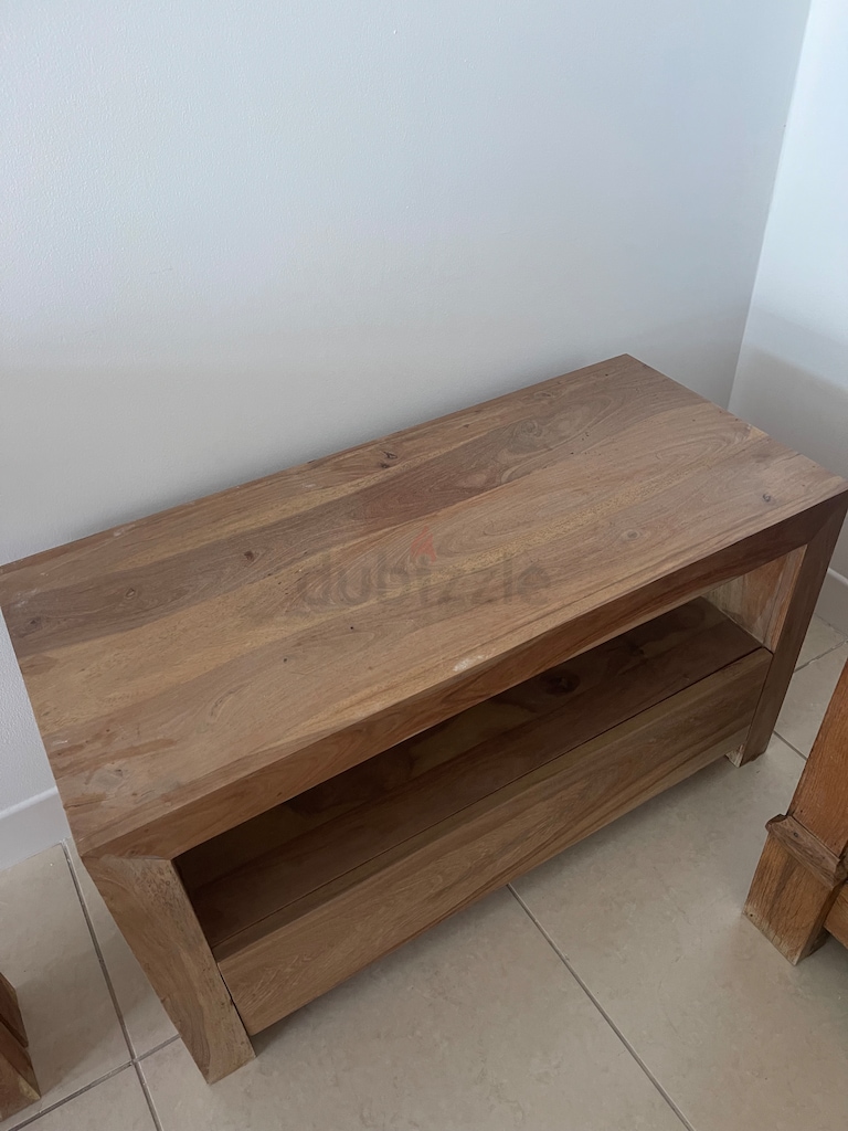 Tv in teak wood with drawer