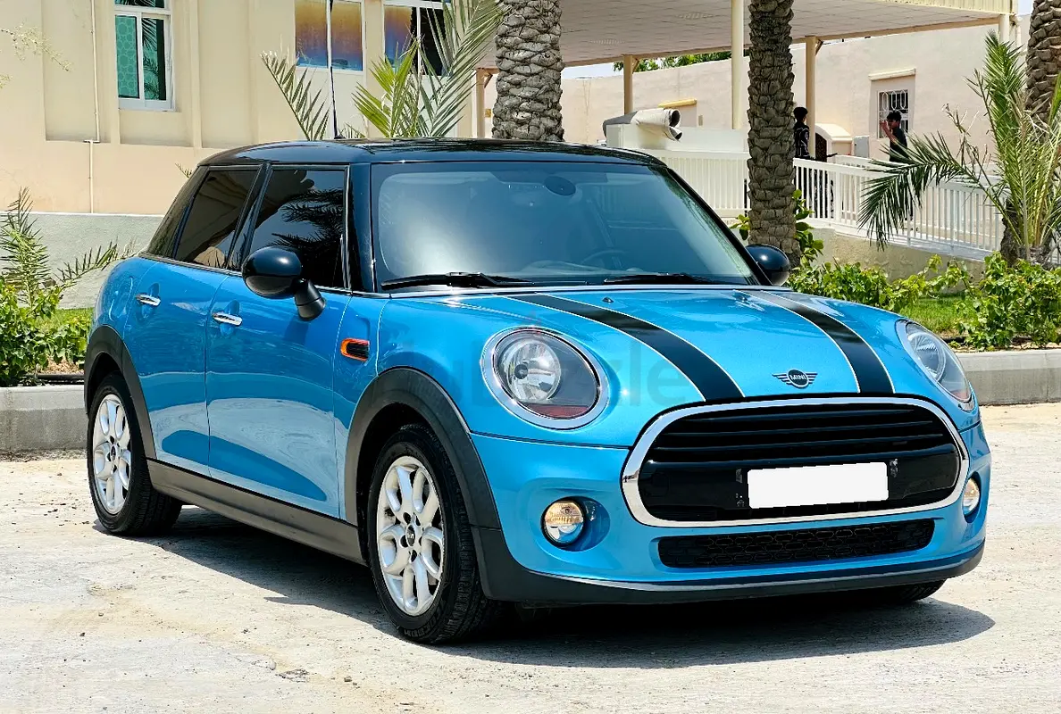MINI COOPER 5DOOR 2019 MODEL GCC SPEC