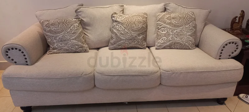 Sofa set dubizzle