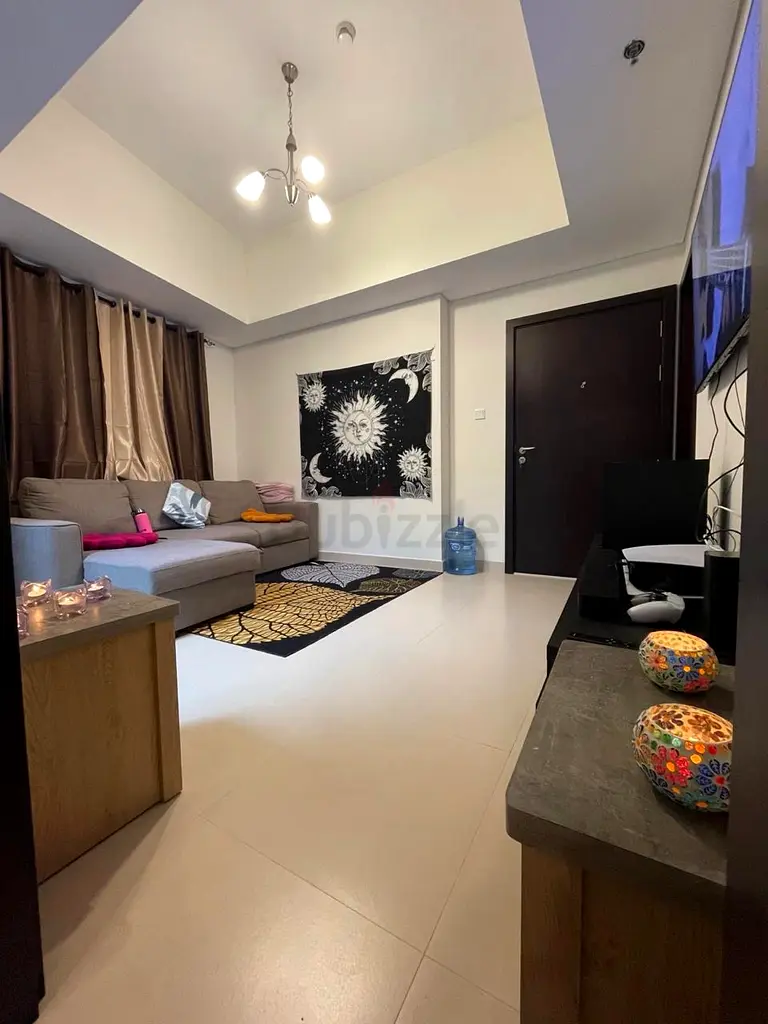 Apartment At BUR DUBAI Executive Bachelors Sharing/ Bed space for