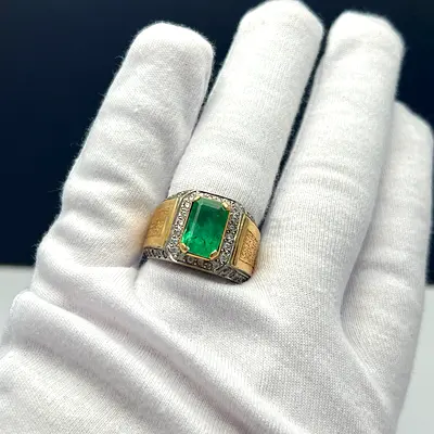 خاتم بحجر زمرد افغاني فاخر طبيعي - Luxurious natural Afghan emerald stone