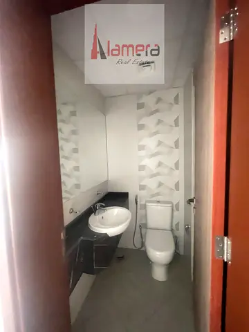 Studio / Brand New / No Commission