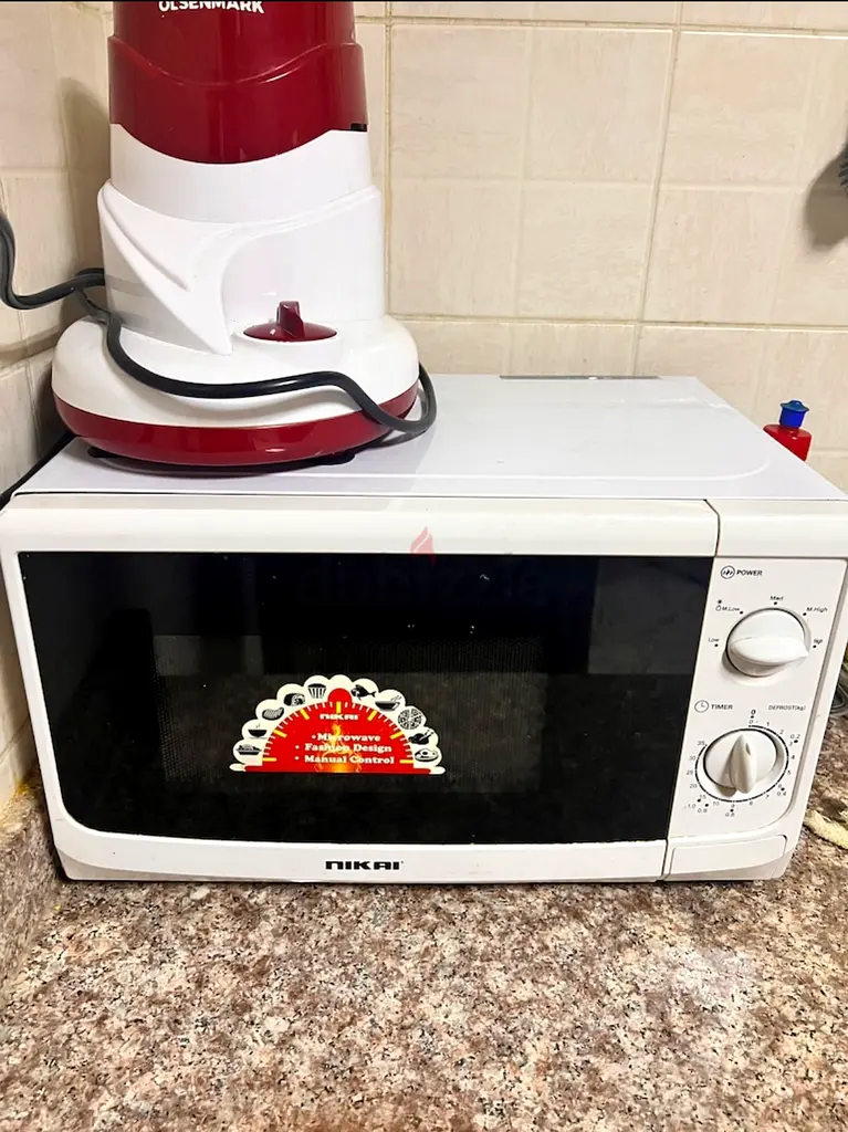 Apartment Bed space available for Indian working women near zulekha