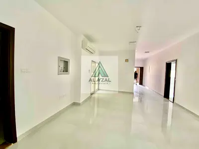 Specious & Bright Big Hall And Parking