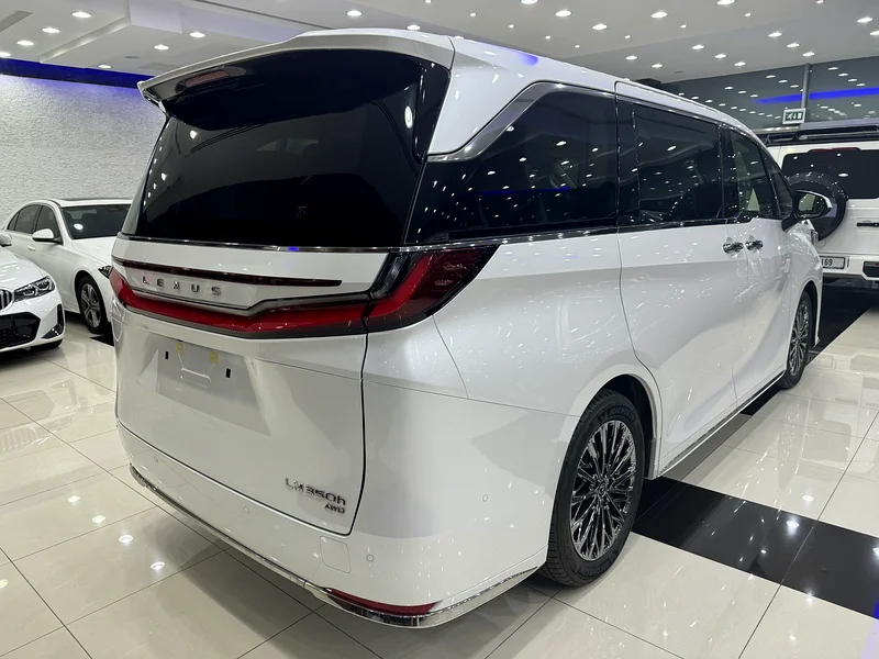 2024 لكزس إل إم 350هـ هجينة 2.5 لتر، 7 مقاعد63170840722306114